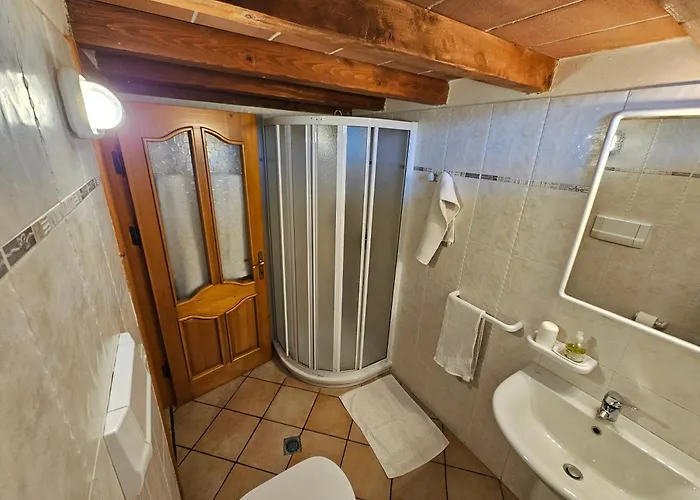 L'urteia مزرعة للإقامة *